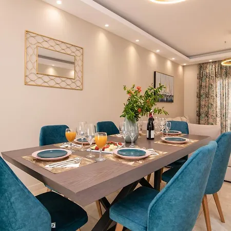 Appartement Emyria-Maisonette Apartment With Roof Terrace